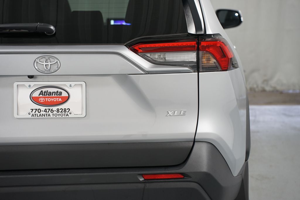 Thumbnail: 2024 Toyota RAV4 - 10