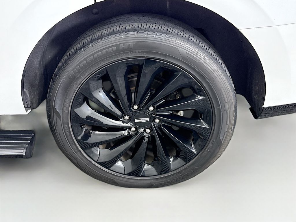 Thumbnail: 2020 Lincoln Navigator - 30