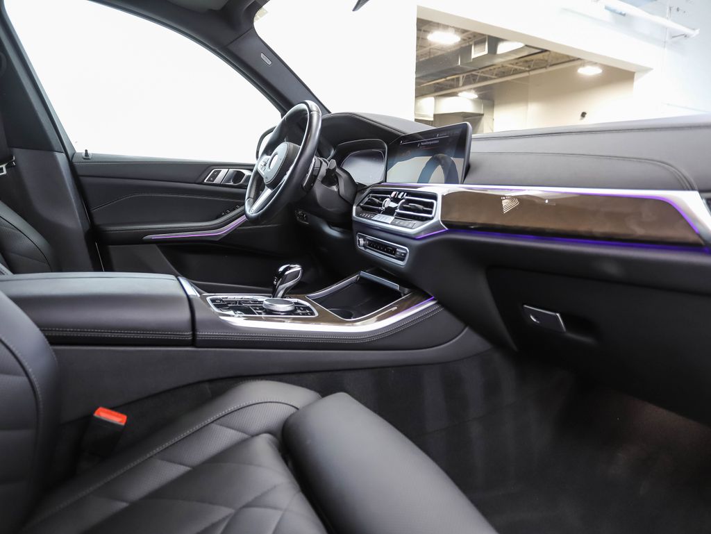 2023 BMW X5 xDrive40i 30