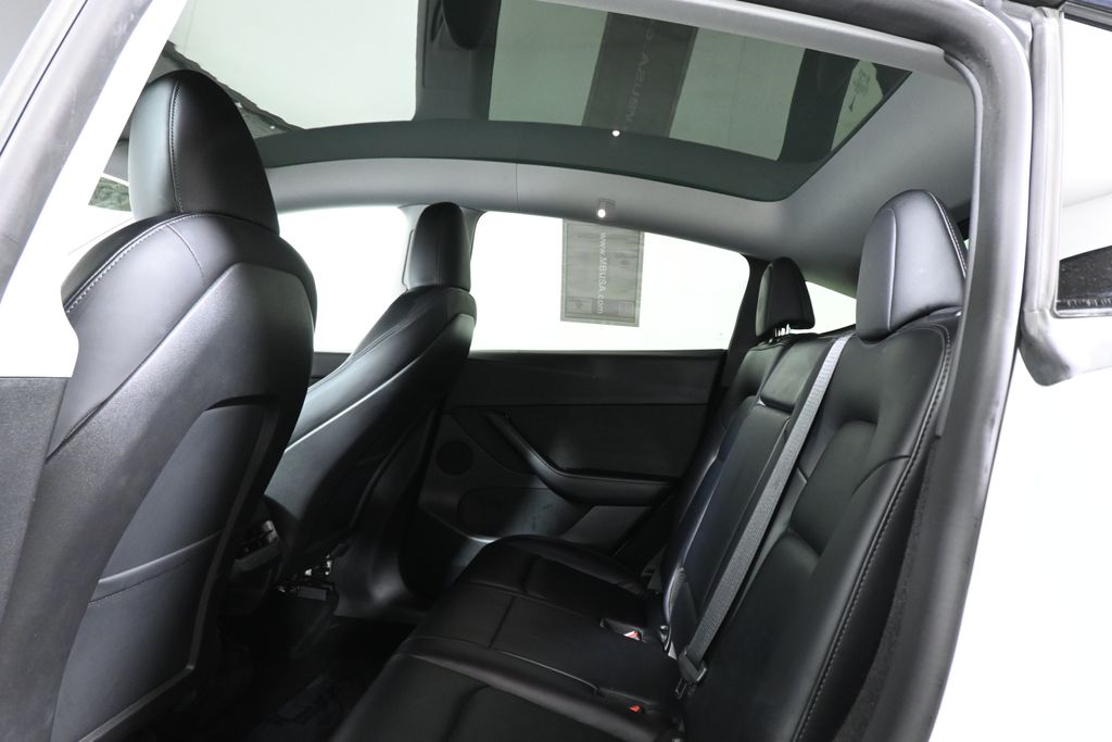 Thumbnail: 2022 Tesla Model Y - 32