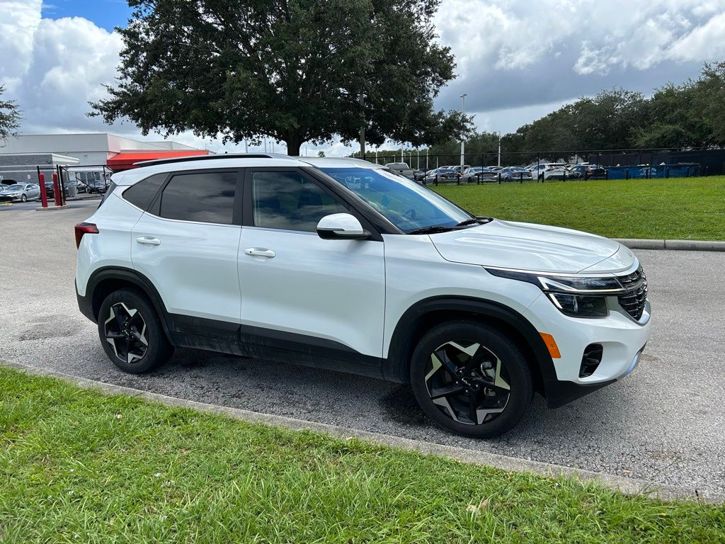 Thumbnail: 2024 Kia Seltos - 7