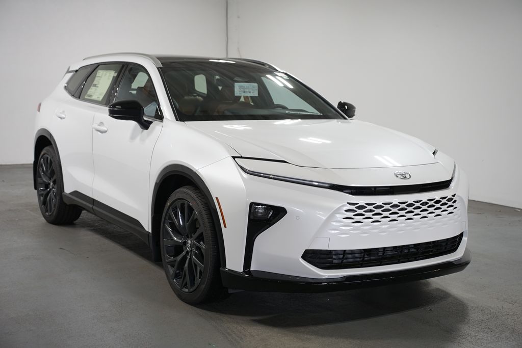 Thumbnail: 2026 Toyota Crown Signia - 3