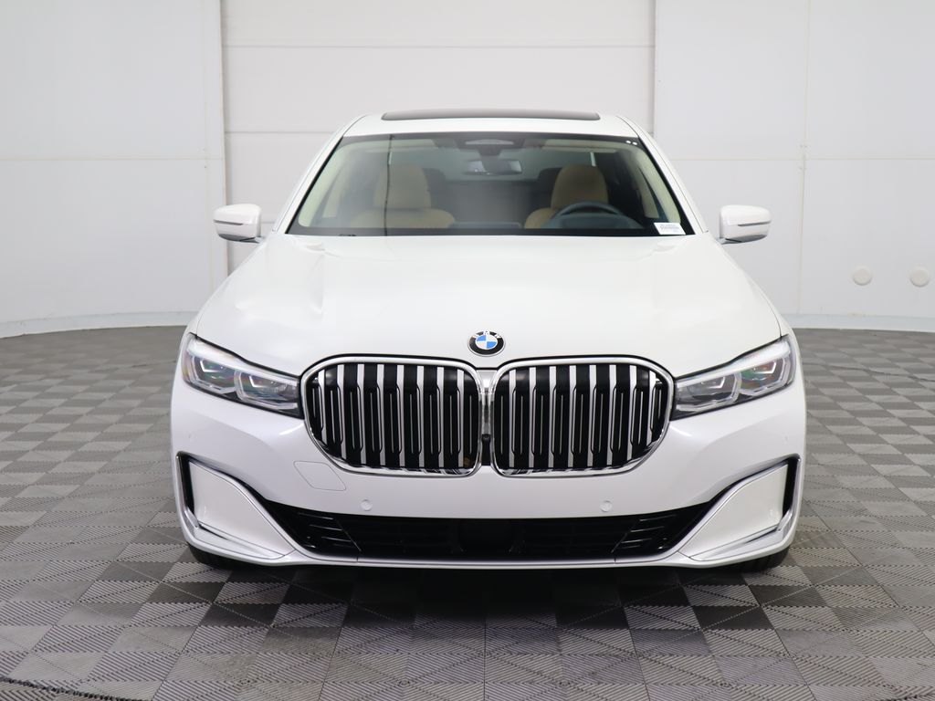 2022 BMW 7 Series 740i 2