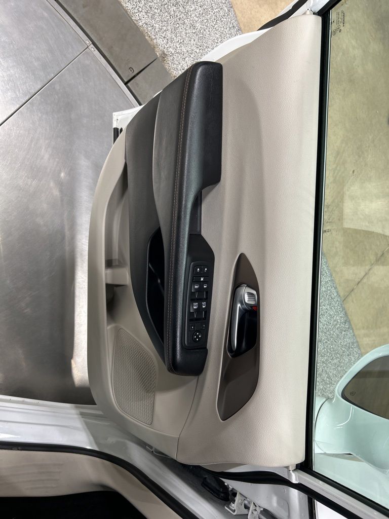 used 2018 Chrysler Pacifica car, priced at $17,139