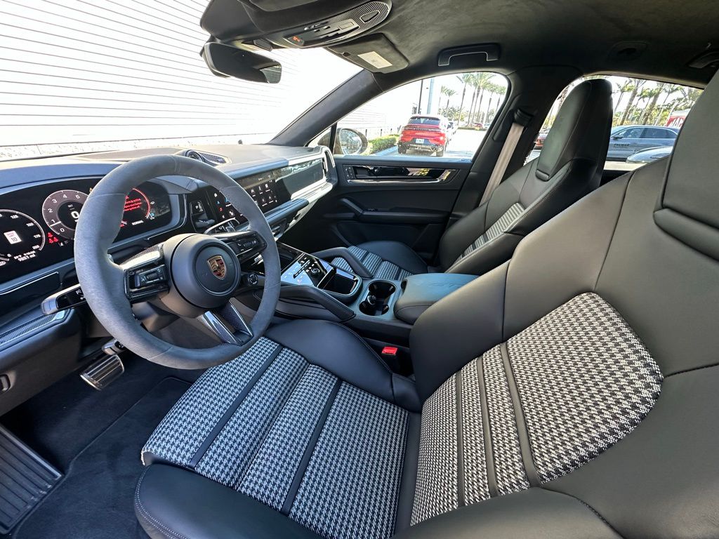 Thumbnail: 2025 Porsche  - 4