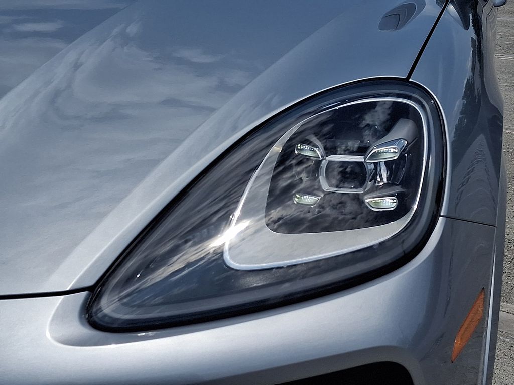 Thumbnail: 2020 Porsche Cayenne - 13