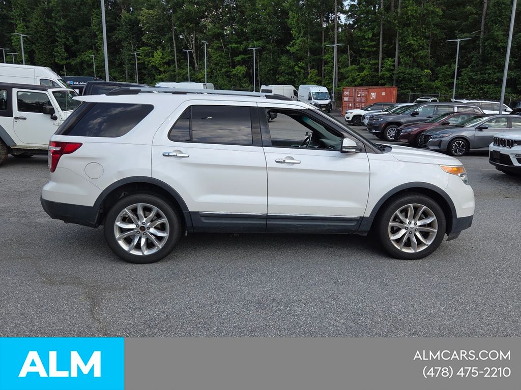 Used 2015 White Ford Limited image 16