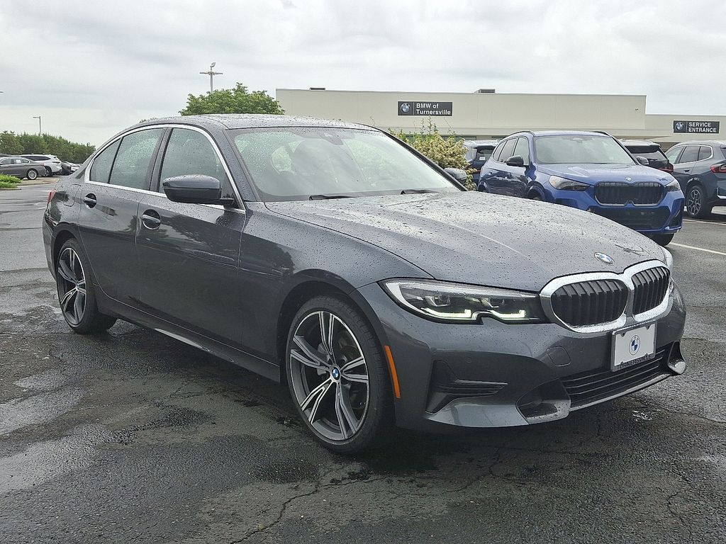 2022 BMW 3 Series 330i xDrive 3