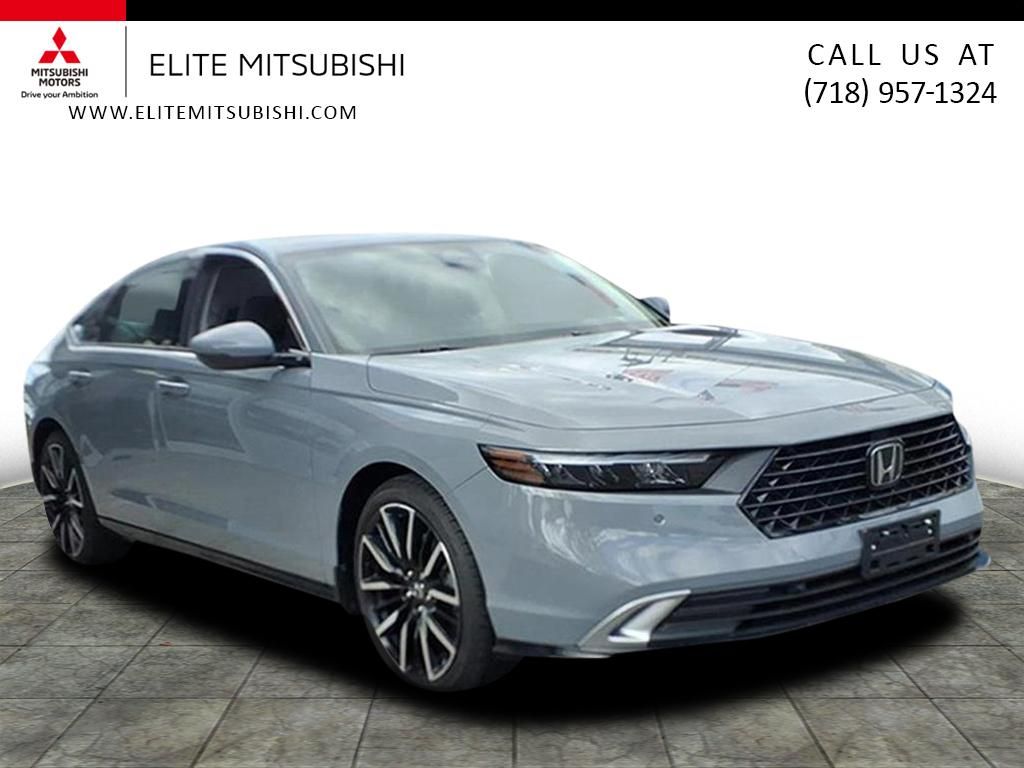 2024 Honda Accord Hybrid Touring's photo