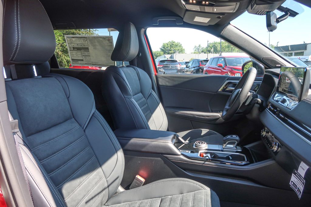 2026 Mitsubishi Outlander LE 2.5 S-AWC