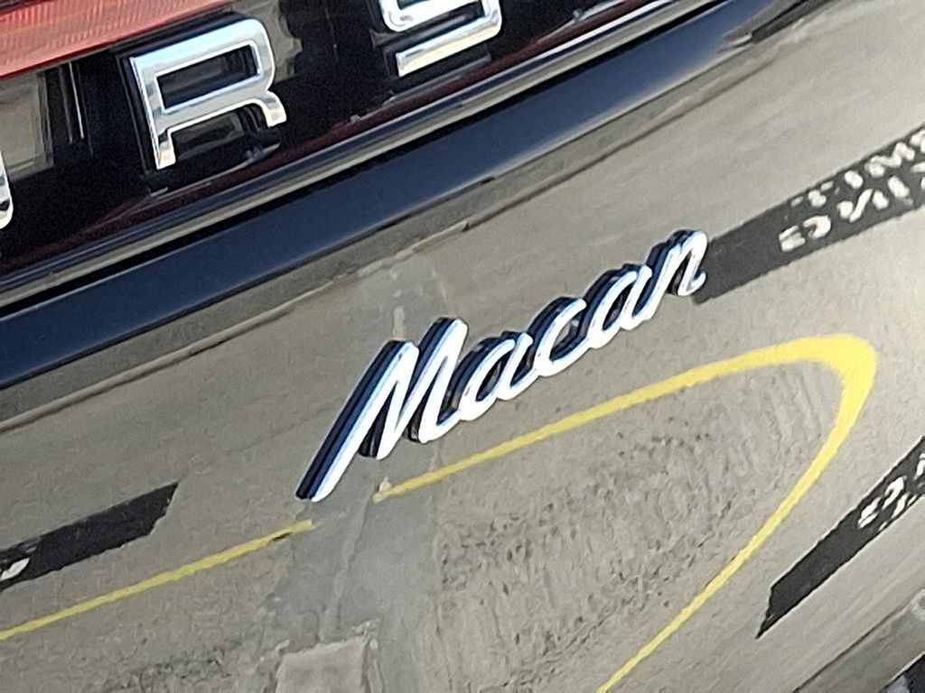 Thumbnail: 2025 Porsche Macan - 27