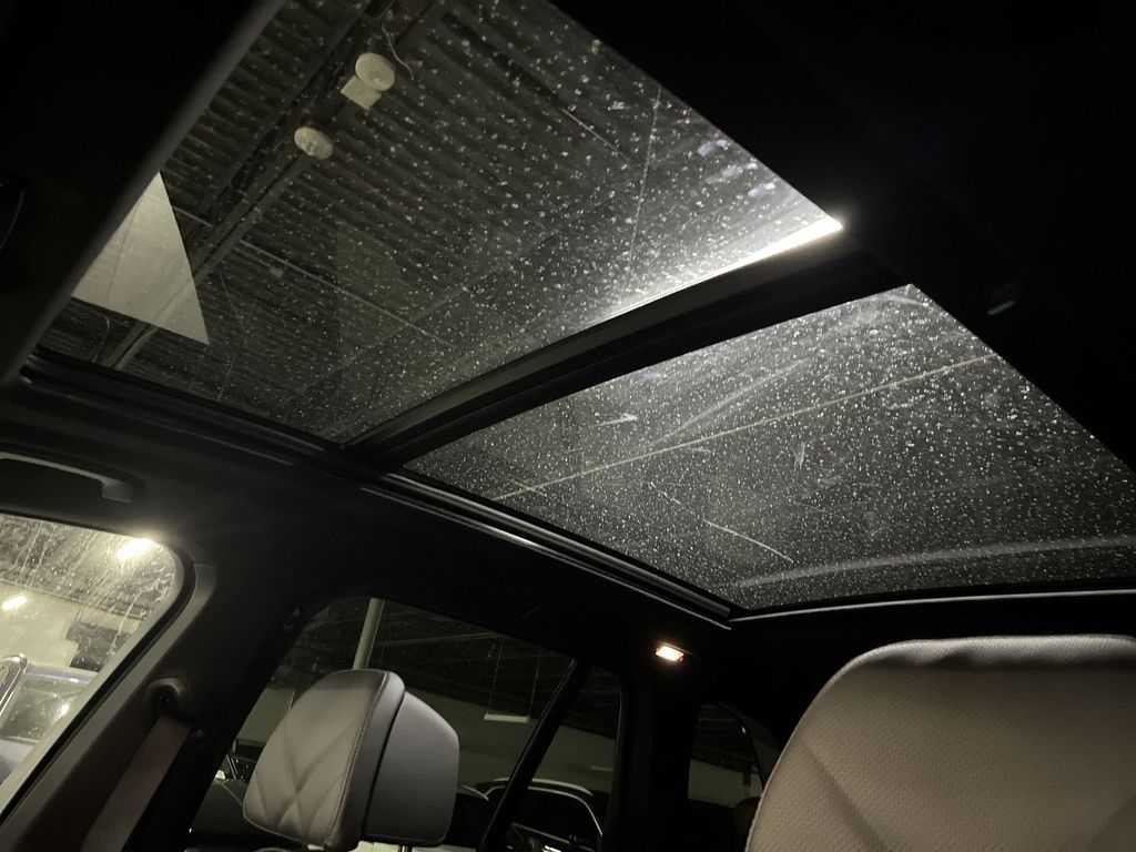 Thumbnail: 2026 BMW X5 - 22