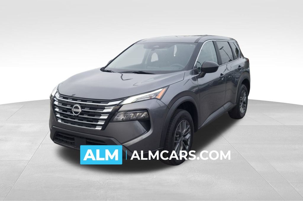 2024 Nissan Rogue S's photo