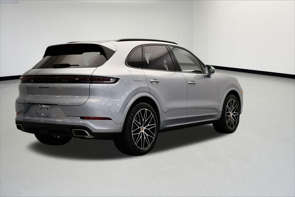 Thumbnail: 2026 Porsche Cayenne - 7