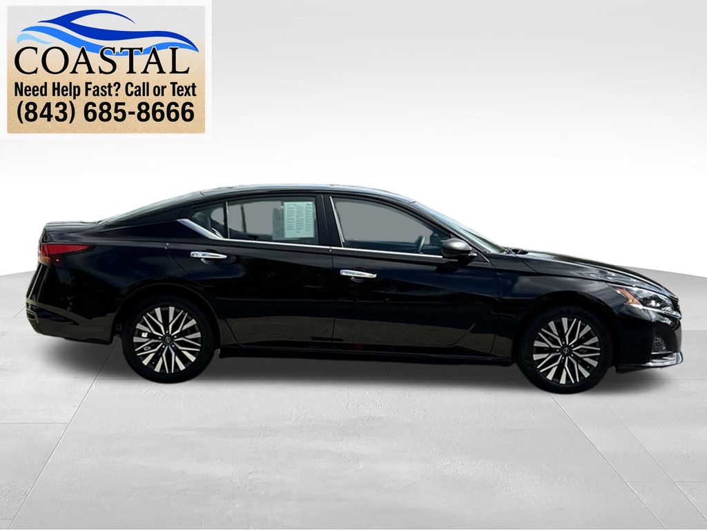 2025 Nissan Altima 2.5 SV Black at Davis Toyota of Orangeburg