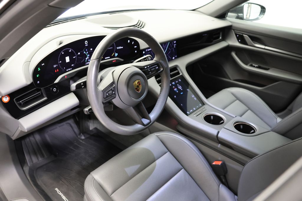 Thumbnail: 2021 Porsche Taycan - 29