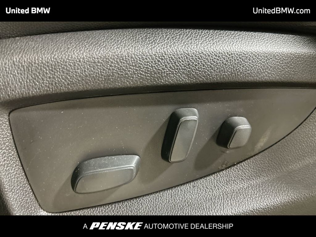 Thumbnail: 2018 Chevrolet Tahoe - 12