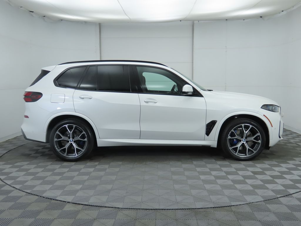 Thumbnail: 2026 BMW X5 - 4