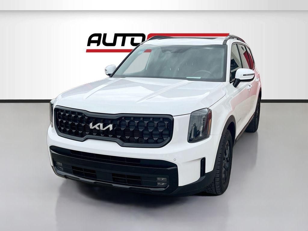 Used 2024 White Kia SX-Prestige X-Pro image 3