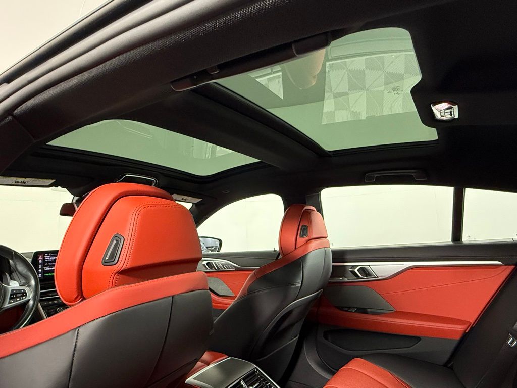 Thumbnail: 2023 BMW 8 Series - 23