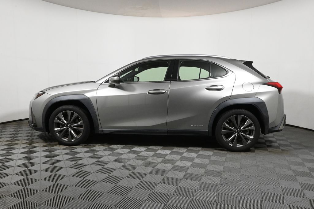 Thumbnail: 2020 Lexus UX - 2