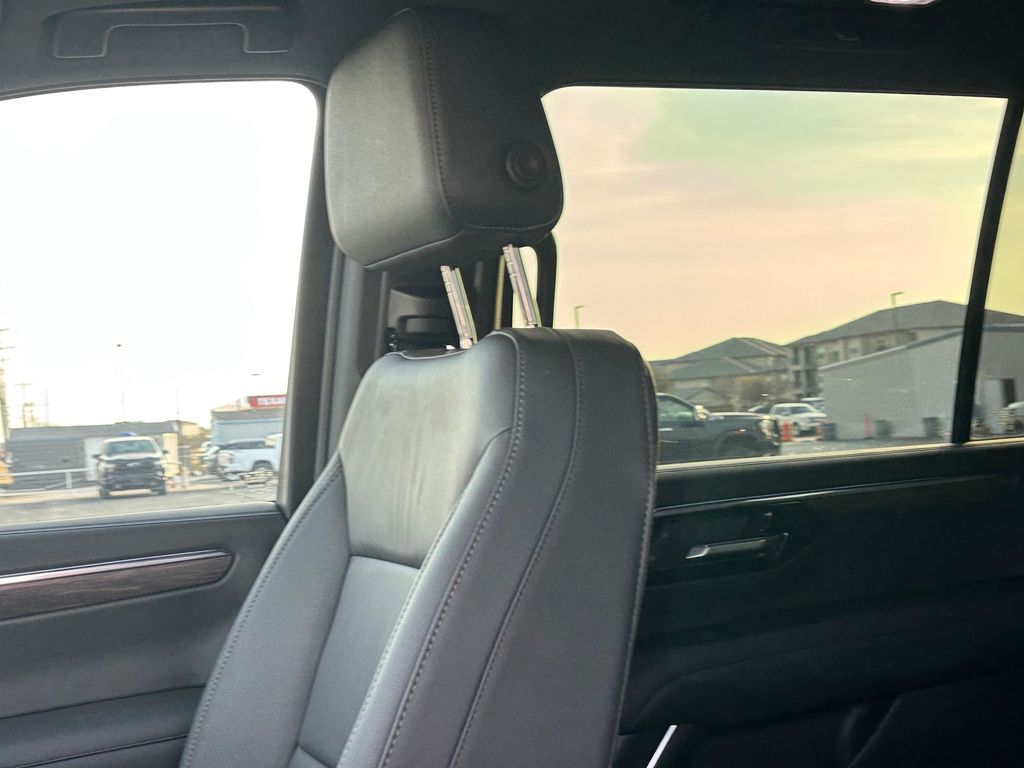 Used Car 2025 Chevrolet Suburban  Z71 For Sale Under $80,000 In Austin, Texas