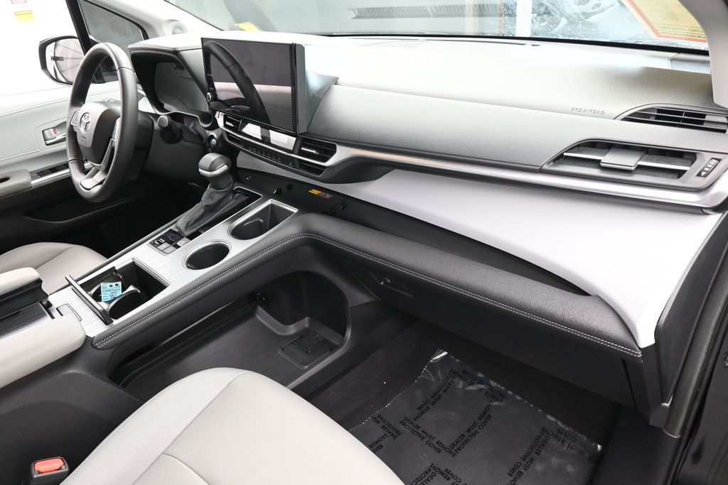 Used 2025 Midnight Black Metallic Toyota XLE image 49
