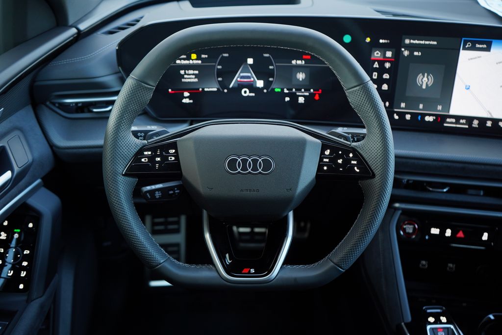 Thumbnail: 2025 Audi SQ5 - 9