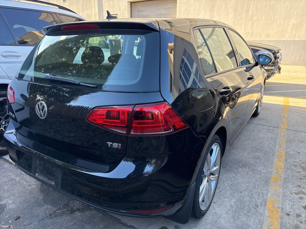 Thumbnail: 2015 Volkswagen Golf - 3