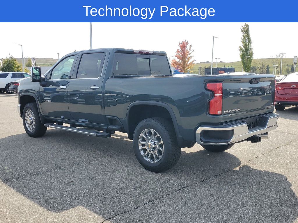 2025 Chevrolet Silverado 2500HD LTZ 3