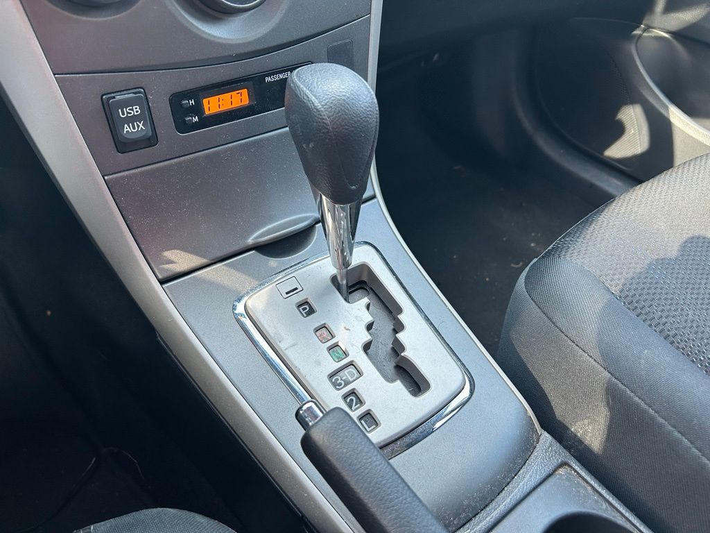 Thumbnail: 2011 Toyota Corolla - 26