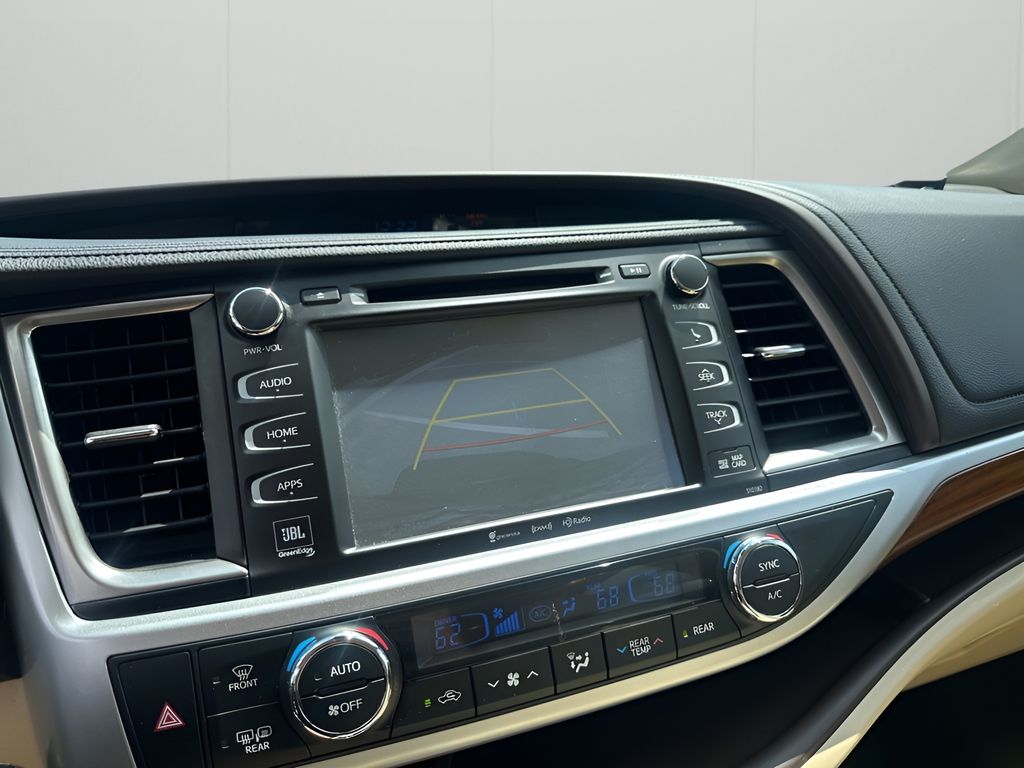 Used Car 2018 Toyota Highlander  Limited For Sale Under $30,000 In Austin, Texas