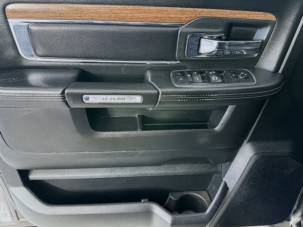Ram250025