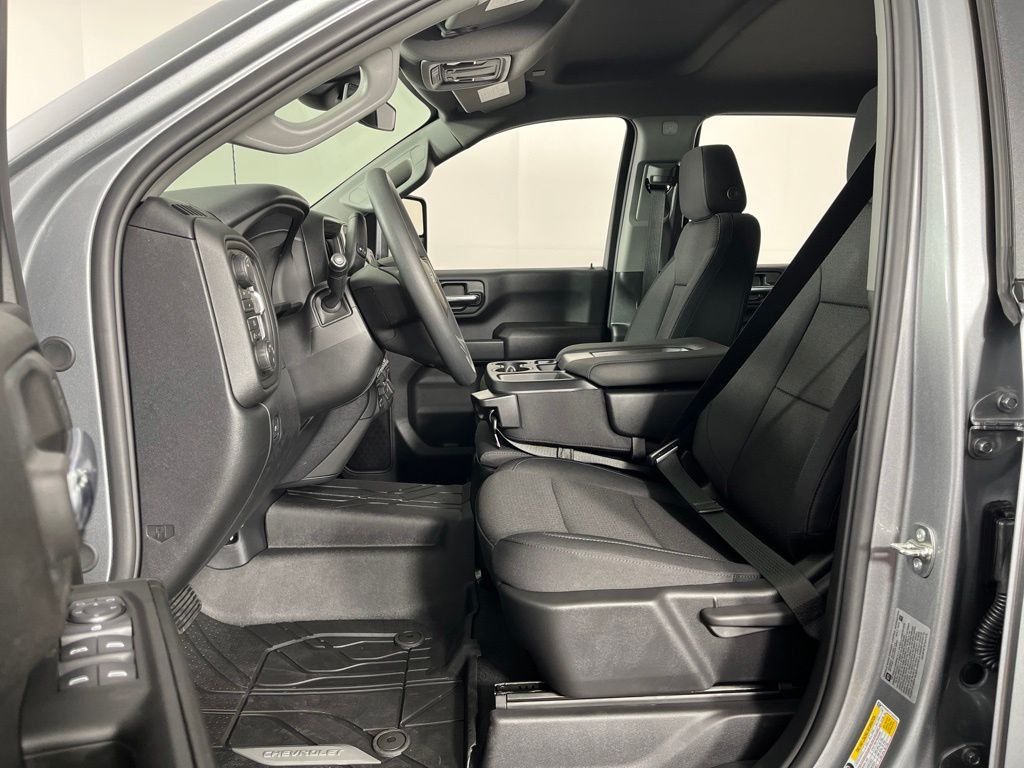 Thumbnail: 2026 Chevrolet Silverado 2500 - 29