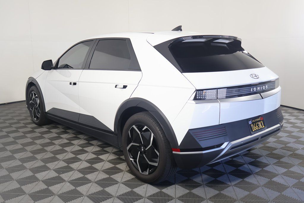 Thumbnail: 2022 Hyundai Ioniq 5 - 6