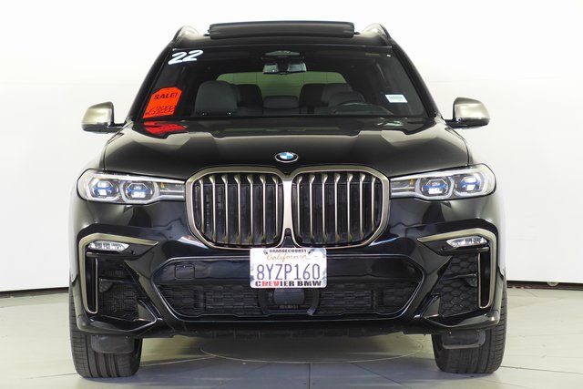 2022 BMW X7 M50i 3