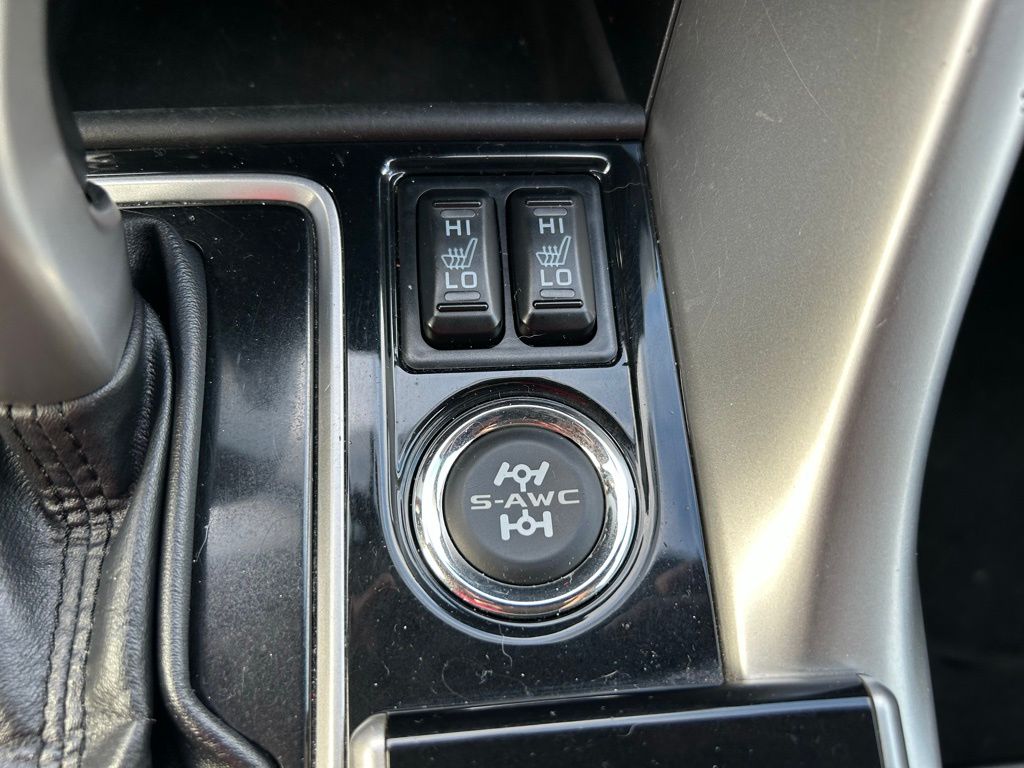 Thumbnail: 2019 Mitsubishi Eclipse Cross - 26