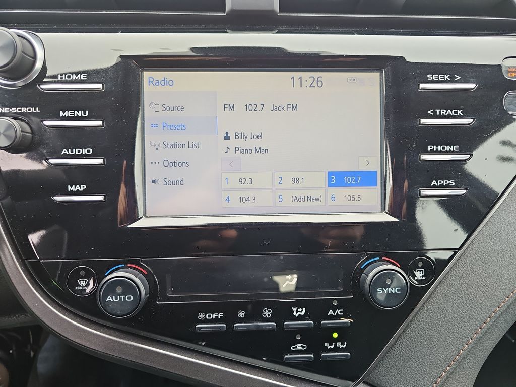 2019 Toyota Camry Hybrid LE