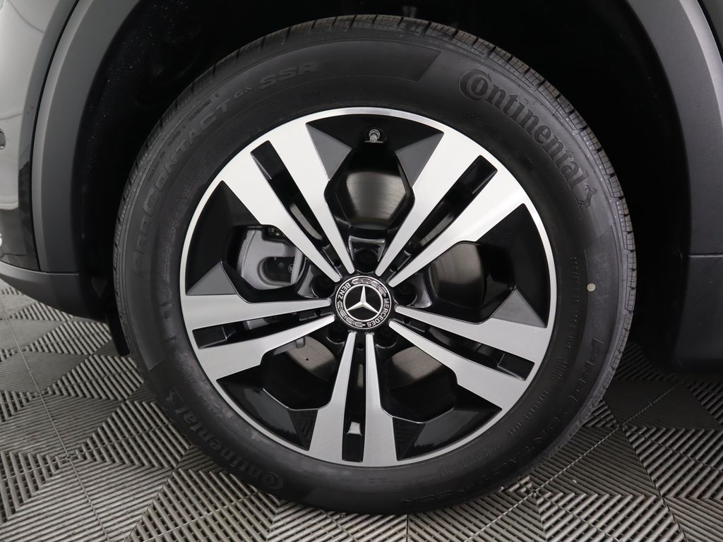 Thumbnail: 2025 Mercedes-Benz GLB - 30