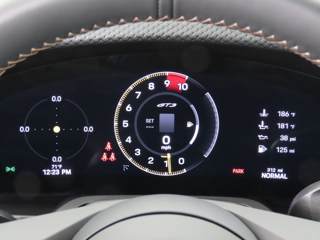 Thumbnail: 2026 Porsche 911 - 17