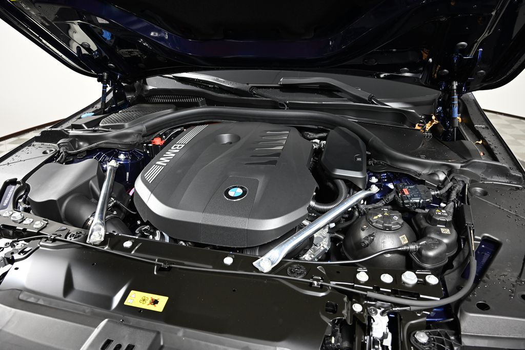 Thumbnail: 2026 BMW 5 Series - 27