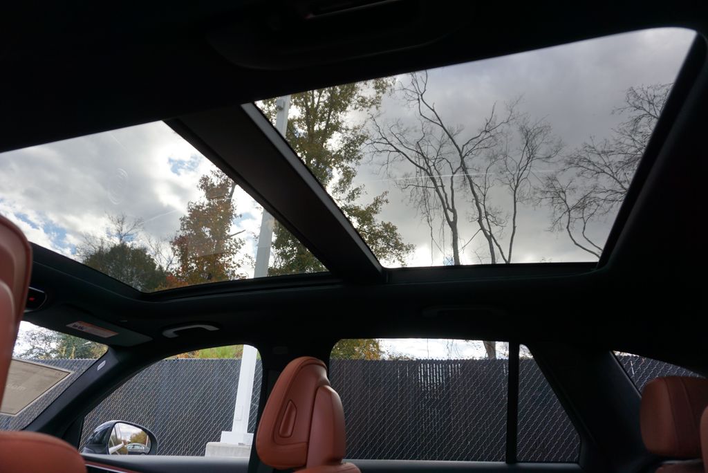 Thumbnail: 2026 Mercedes-Benz GLC - 16