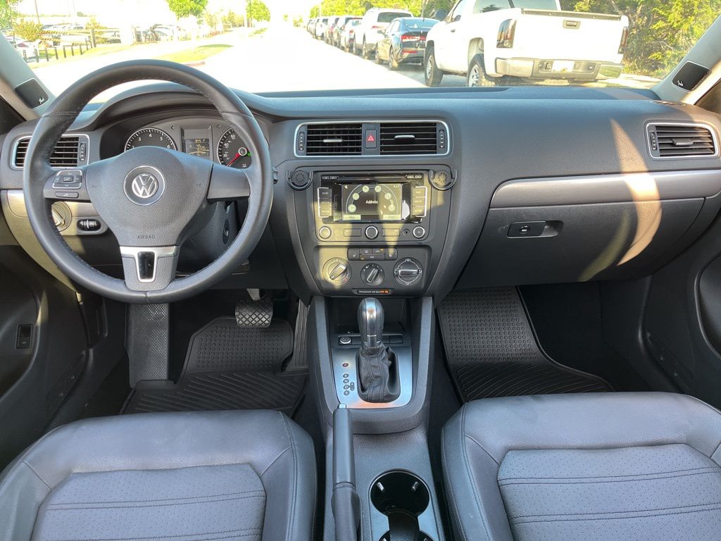 2014 Volkswagen Jetta SEL 15