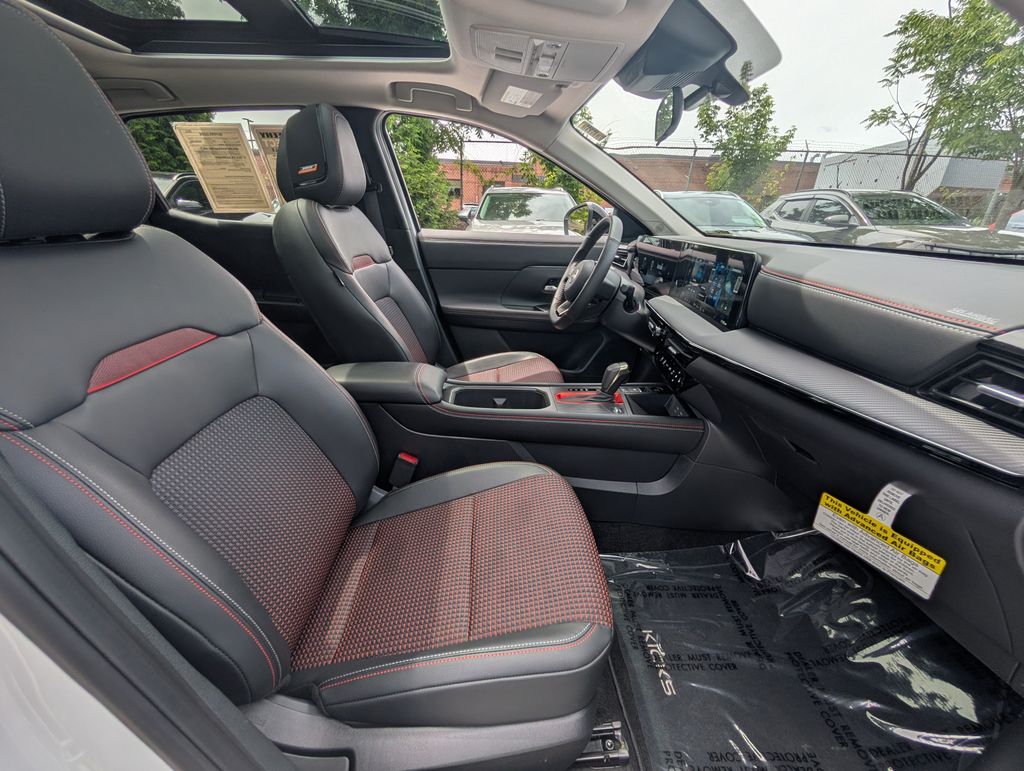 Used 2026 White Nissan SR image 2