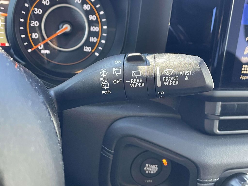 2024 Jeep Wrangler 4-Door Sahara - Photo 34