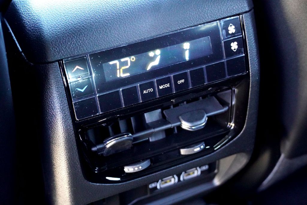 New Car 2025 Jeep Grand Cherokee L  Altitude X For Sale Under $40,000 In Taylor, Texas