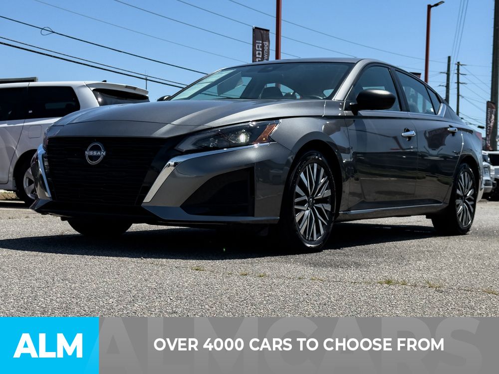 Used 2025 Gray Nissan 2.5 SV image 2