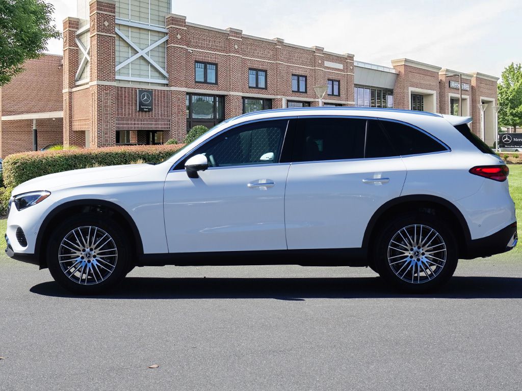 Thumbnail: 2026 Mercedes-Benz GLC - 8