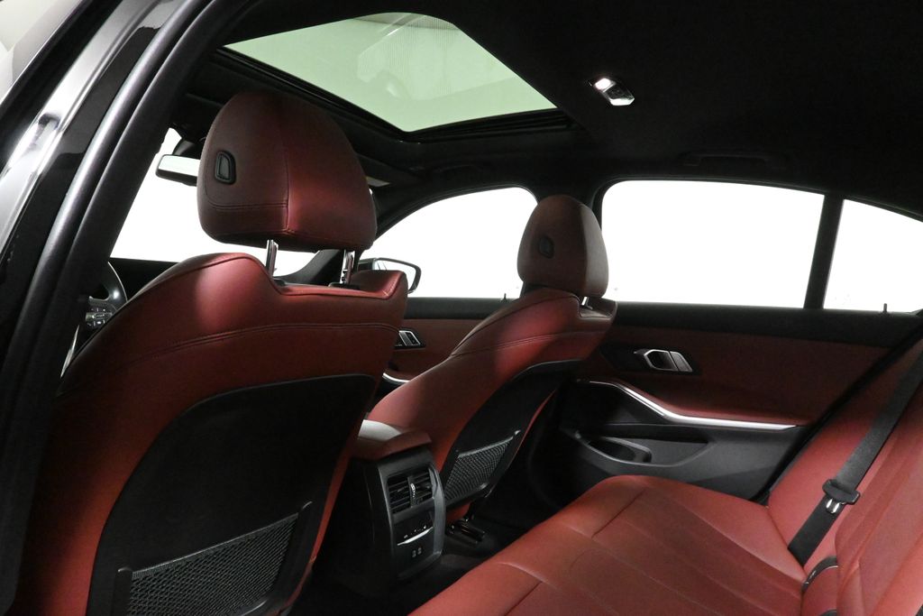 Thumbnail: 2023 BMW 3 Series - 32