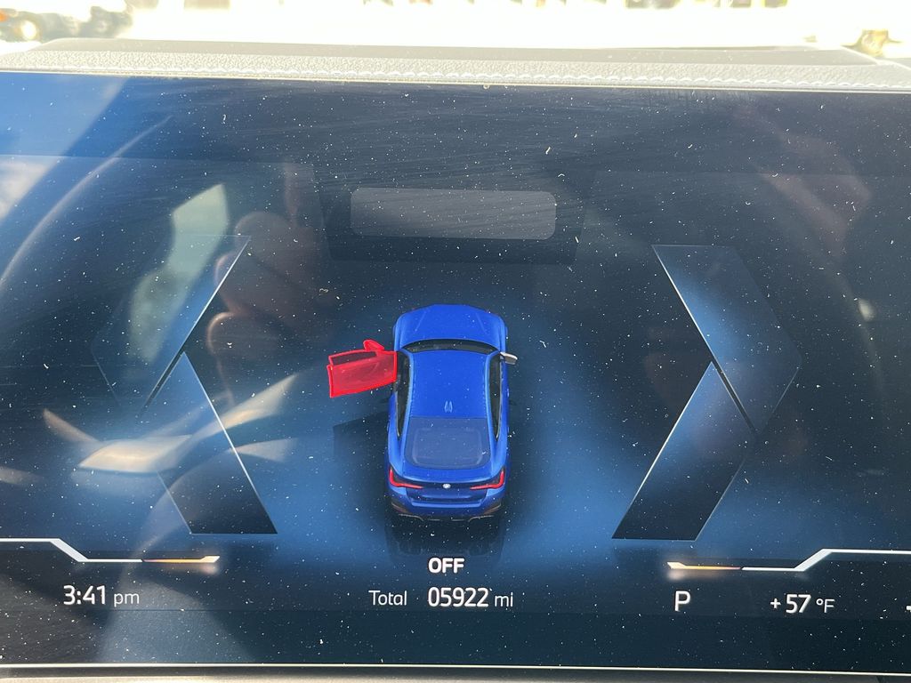 Thumbnail: 2023 BMW i4 - 15